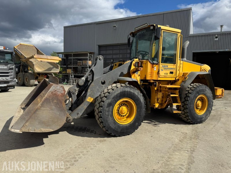 2006 Volvo L70E med skuffe - Wiellader: afbeelding 1 2006 Volvo L70E med skuffe - Wiellader: afbeelding 1