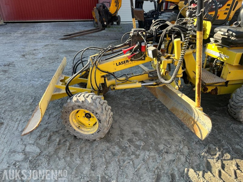 2008 Laser Grader Høvel med maskinstyring og laser - Bouwmaterieel: afbeelding 5 2008 Laser Grader Høvel med maskinstyring og laser - Bouwmaterieel: afbeelding 5