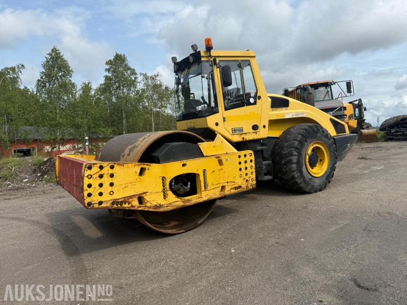 2009 Bomag BW226 DH VALS SERVICEHISTORIKK. - Schapenpootwals/ Grondverdichter: afbeelding 3 2009 Bomag BW226 DH VALS SERVICEHISTORIKK. - Schapenpootwals/ Grondverdichter: afbeelding 3