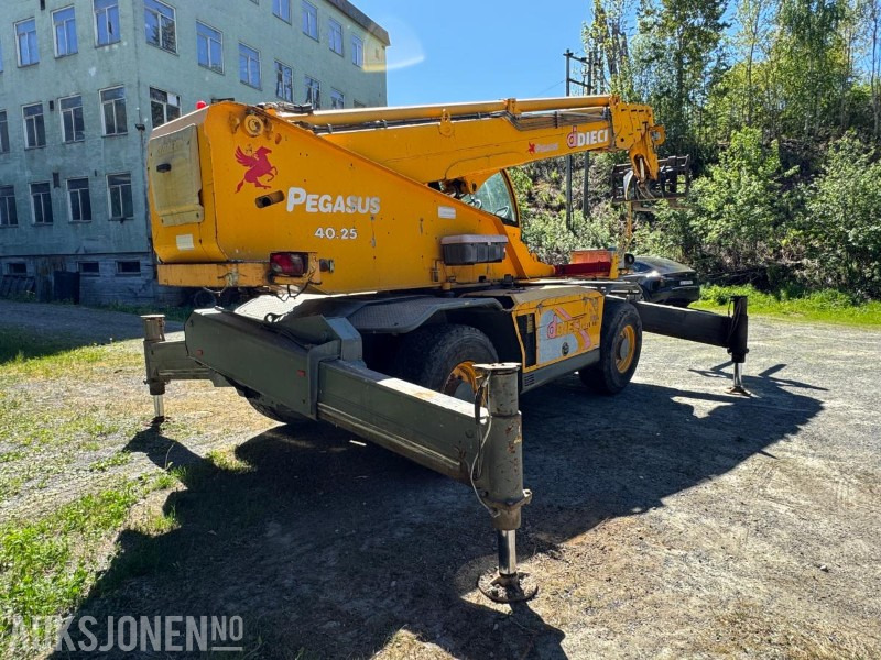 2009 Dieci Pegasus 40.25 rundtomsvingende teleskoptruck med kurv / vinsj / pallegaffler - Verreiker: afbeelding 5 2009 Dieci Pegasus 40.25 rundtomsvingende teleskoptruck med kurv / vinsj / pallegaffler - Verreiker: afbeelding 5