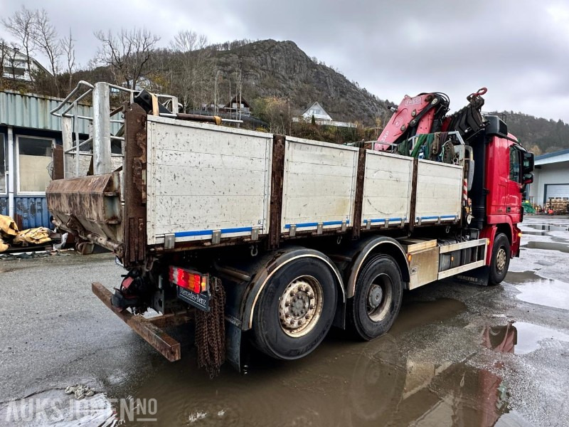 2009 Mercedes-Benz 2551L/42 6X2M Kranbil m/Fassi F235XP kran | Luft foran og bak | Krok og plan, 305520km - Kraanwagen: afbeelding 5 2009 Mercedes-Benz 2551L/42 6X2M Kranbil m/Fassi F235XP kran | Luft foran og bak | Krok og plan, 305520km - Kraanwagen: afbeelding 5