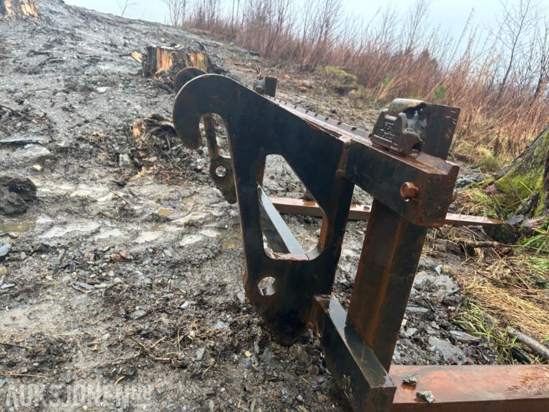 Wiellader 2010 CAT 906H HJULLASTER. 1596TIMER. SKUFFE. TELLEFSDAL VPL PLOG. HOLMS FEIEKOST. CAT PALLEGAFFLER: afbeelding 49 Wiellader 2010 CAT 906H HJULLASTER. 1596TIMER. SKUFFE. TELLEFSDAL VPL PLOG. HOLMS FEIEKOST. CAT PALLEGAFFLER: afbeelding 49