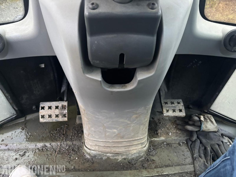 Wiellader 2010 CAT 906H HJULLASTER. 1596TIMER. SKUFFE. TELLEFSDAL VPL PLOG. HOLMS FEIEKOST. CAT PALLEGAFFLER: afbeelding 20 Wiellader 2010 CAT 906H HJULLASTER. 1596TIMER. SKUFFE. TELLEFSDAL VPL PLOG. HOLMS FEIEKOST. CAT PALLEGAFFLER: afbeelding 20