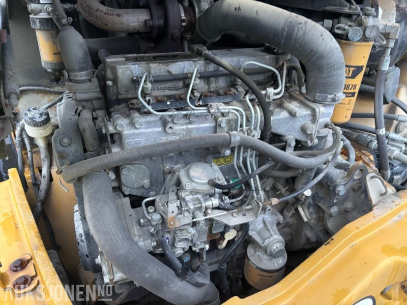 Wiellader 2010 CAT 906H HJULLASTER. 1596TIMER. SKUFFE. TELLEFSDAL VPL PLOG. HOLMS FEIEKOST. CAT PALLEGAFFLER: afbeelding 30 Wiellader 2010 CAT 906H HJULLASTER. 1596TIMER. SKUFFE. TELLEFSDAL VPL PLOG. HOLMS FEIEKOST. CAT PALLEGAFFLER: afbeelding 30