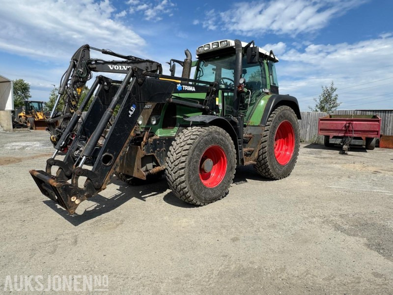 2010 Fendt 412 Vario traktor m/Trima frontlaster –9793 t – V-plog + ekstra hjulsett inkl. - Tractor: afbeelding 1 2010 Fendt 412 Vario traktor m/Trima frontlaster –9793 t – V-plog + ekstra hjulsett inkl. - Tractor: afbeelding 1