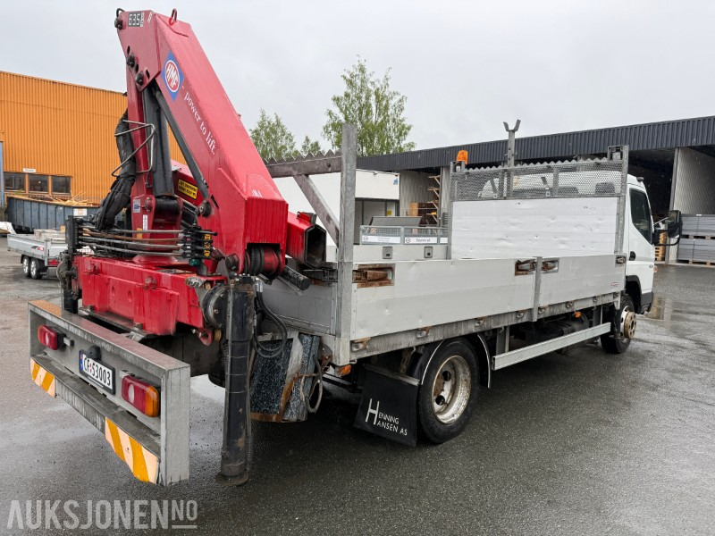 2010 Mitsubishi Fuso Canter 7C18 m/ HMF 635-K2 kran – lav km, fjernstyring - Kraanwagen: afbeelding 4 2010 Mitsubishi Fuso Canter 7C18 m/ HMF 635-K2 kran – lav km, fjernstyring - Kraanwagen: afbeelding 4