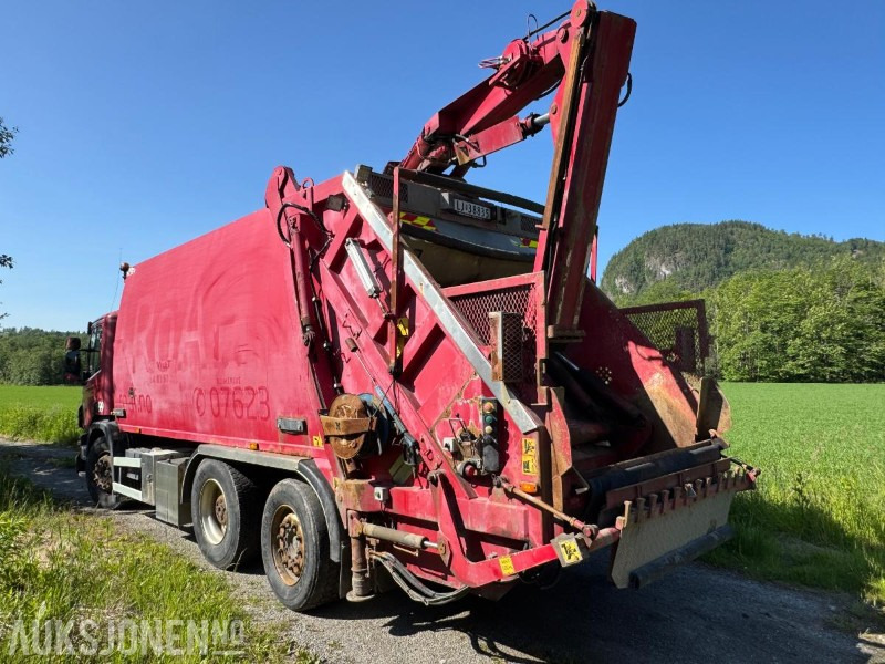 2010 Scania P-serie komprimatorbil med kran / Nylig EU-godkjent - Vuilniswagen: afbeelding 3 2010 Scania P-serie komprimatorbil med kran / Nylig EU-godkjent - Vuilniswagen: afbeelding 3
