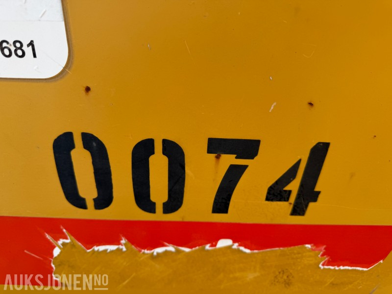 2011 Fuel Proof 1000L dieseltank m/ kran og koblinger - Bouwmaterieel: afbeelding 5 2011 Fuel Proof 1000L dieseltank m/ kran og koblinger - Bouwmaterieel: afbeelding 5