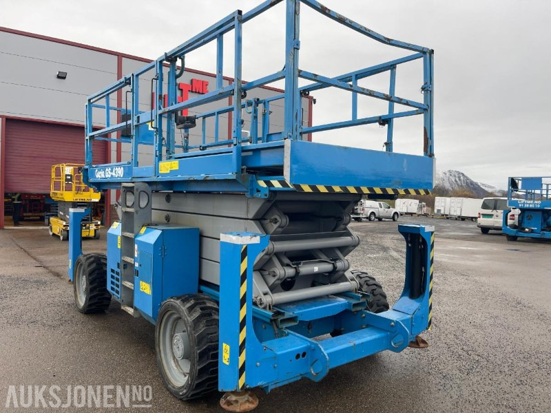 2011 Genie GS 4390 Sakselift, 1698 timer - Hoogwerker: afbeelding 5 2011 Genie GS 4390 Sakselift, 1698 timer - Hoogwerker: afbeelding 5