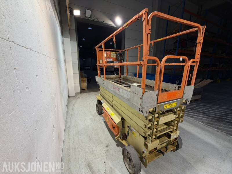 2011 JLG 3246ES Sakselift 11,68 m – 315 timer - Hoogwerker: afbeelding 5 2011 JLG 3246ES Sakselift 11,68 m – 315 timer - Hoogwerker: afbeelding 5