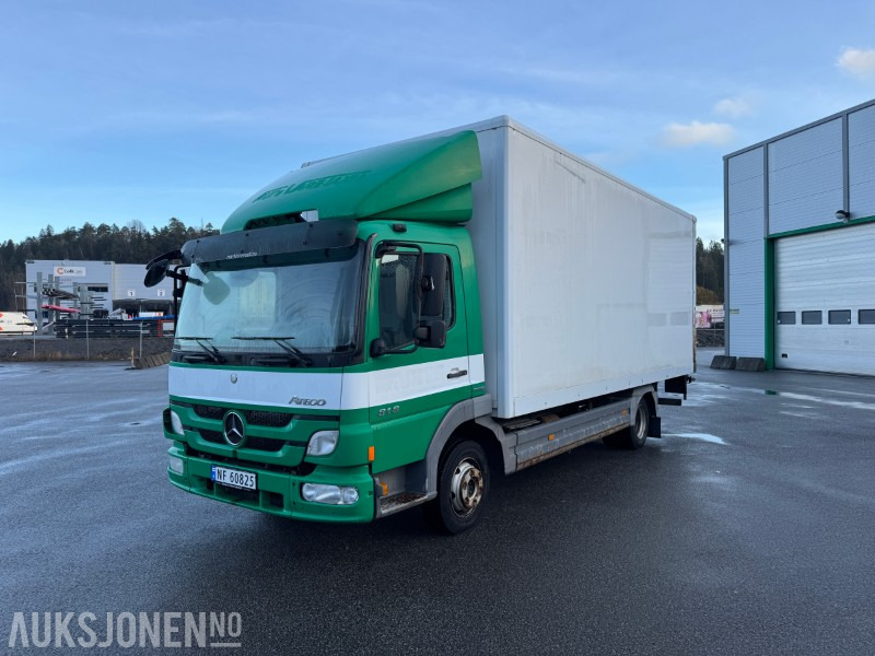 2011 Mercedes-Benz ATECO 818 L - Skapbil med løftelem - Bakwagen: afbeelding 1 2011 Mercedes-Benz ATECO 818 L - Skapbil med løftelem - Bakwagen: afbeelding 1