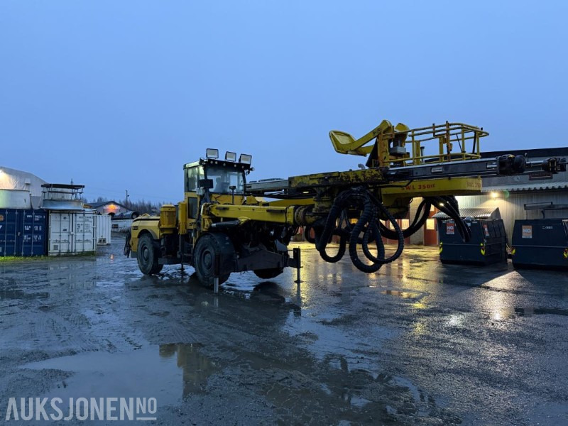 2012 Atlas Copco Boomer E2C Borerigg, To-bom oppsett med integrert kurv - Boormachine: afbeelding 3 2012 Atlas Copco Boomer E2C Borerigg, To-bom oppsett med integrert kurv - Boormachine: afbeelding 3