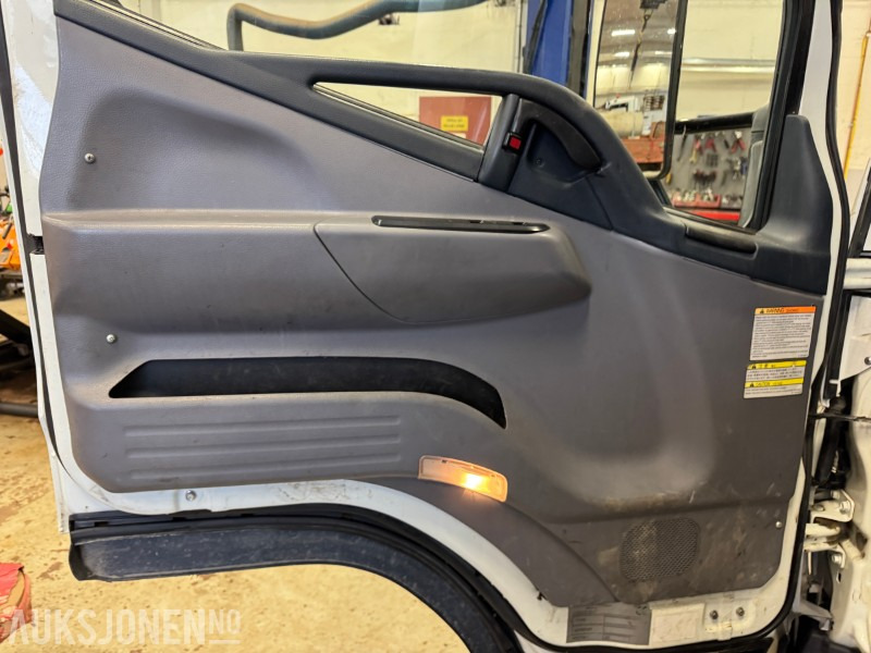 Kraanwagen 2012 Fuso Canter kranbil med plan: afbeelding 40 Kraanwagen 2012 Fuso Canter kranbil med plan: afbeelding 40