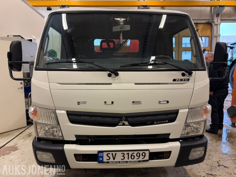 Kraanwagen 2012 Fuso Canter kranbil med plan: afbeelding 6 Kraanwagen 2012 Fuso Canter kranbil med plan: afbeelding 6