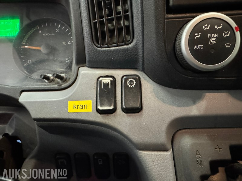 Kraanwagen 2012 Fuso Canter kranbil med plan: afbeelding 47 Kraanwagen 2012 Fuso Canter kranbil med plan: afbeelding 47