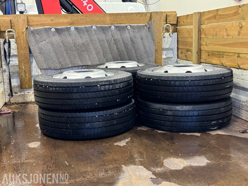 Kraanwagen 2012 Fuso Canter kranbil med plan: afbeelding 15 Kraanwagen 2012 Fuso Canter kranbil med plan: afbeelding 15