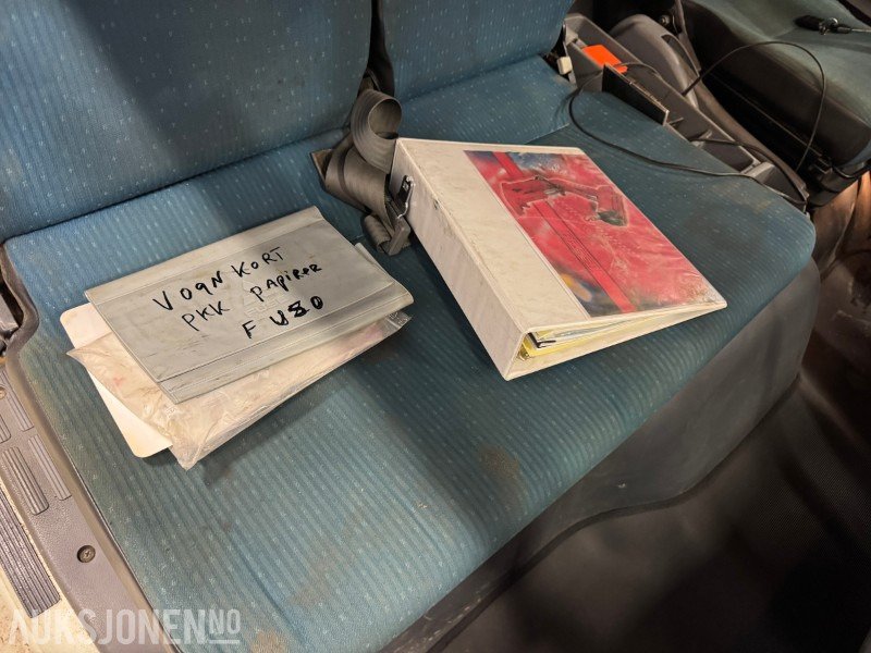 Kraanwagen 2012 Fuso Canter kranbil med plan: afbeelding 29 Kraanwagen 2012 Fuso Canter kranbil med plan: afbeelding 29