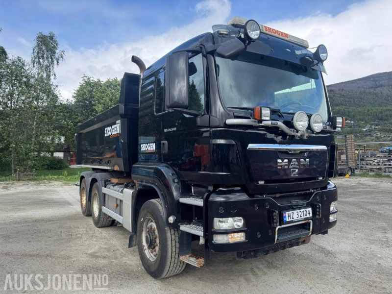 2012 MAN TGS tippbil kombibil med svingskive, brøyterigget, Renders M&V 3-Akslet Tipphenger - Kipper vrachtwagen: afbeelding 4 2012 MAN TGS tippbil kombibil med svingskive, brøyterigget, Renders M&V 3-Akslet Tipphenger - Kipper vrachtwagen: afbeelding 4