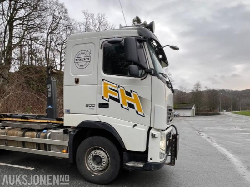 Haakarmsysteem vrachtwagen 2012 Volvo FH12 krokbil med Hiab krok og brøyteplate – 521 hk – EU-godkjent til 09/2026: afbeelding 18 Haakarmsysteem vrachtwagen 2012 Volvo FH12 krokbil med Hiab krok og brøyteplate – 521 hk – EU-godkjent til 09/2026: afbeelding 18