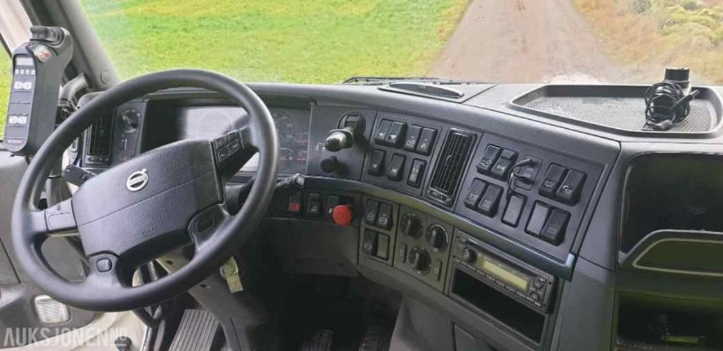 Haakarmsysteem vrachtwagen 2012 Volvo FH12 krokbil med Hiab krok og brøyteplate – 521 hk – EU-godkjent til 09/2026: afbeelding 24 Haakarmsysteem vrachtwagen 2012 Volvo FH12 krokbil med Hiab krok og brøyteplate – 521 hk – EU-godkjent til 09/2026: afbeelding 24