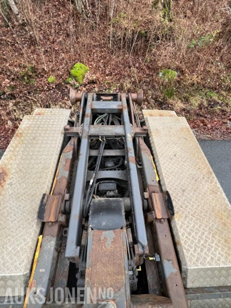 Haakarmsysteem vrachtwagen 2012 Volvo FH12 krokbil med Hiab krok og brøyteplate – 521 hk – EU-godkjent til 09/2026: afbeelding 42 Haakarmsysteem vrachtwagen 2012 Volvo FH12 krokbil med Hiab krok og brøyteplate – 521 hk – EU-godkjent til 09/2026: afbeelding 42