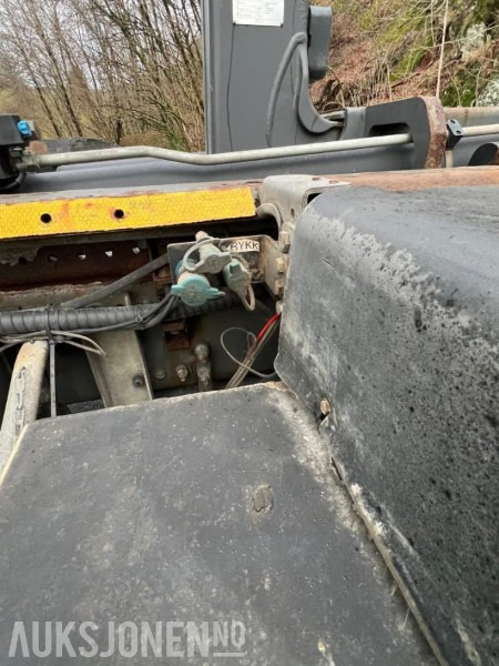 Haakarmsysteem vrachtwagen 2012 Volvo FH12 krokbil med Hiab krok og brøyteplate – 521 hk – EU-godkjent til 09/2026: afbeelding 7 Haakarmsysteem vrachtwagen 2012 Volvo FH12 krokbil med Hiab krok og brøyteplate – 521 hk – EU-godkjent til 09/2026: afbeelding 7