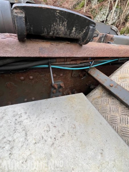 Haakarmsysteem vrachtwagen 2012 Volvo FH12 krokbil med Hiab krok og brøyteplate – 521 hk – EU-godkjent til 09/2026: afbeelding 26 Haakarmsysteem vrachtwagen 2012 Volvo FH12 krokbil med Hiab krok og brøyteplate – 521 hk – EU-godkjent til 09/2026: afbeelding 26