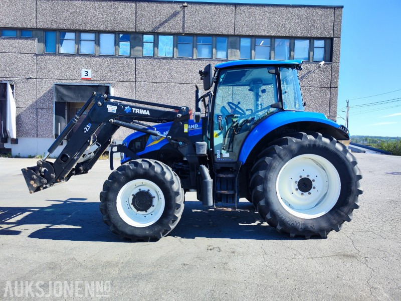 2013 New Holland T5.115 m/ Trima Laster – 114 hk – Kun 2784 timer! - Tractor: afbeelding 1 2013 New Holland T5.115 m/ Trima Laster – 114 hk – Kun 2784 timer! - Tractor: afbeelding 1