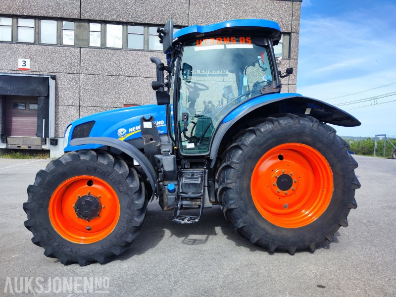 2013 New Holland T6.160 – 150 hk – Brøyteplate – Klar for nye oppdrag! - Tractor: afbeelding 1 2013 New Holland T6.160 – 150 hk – Brøyteplate – Klar for nye oppdrag! - Tractor: afbeelding 1