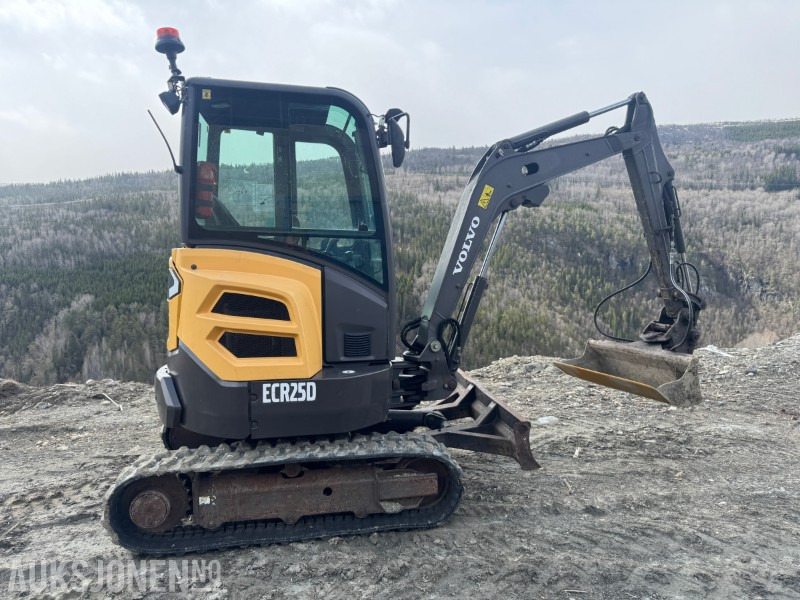 2013 Volvo ECR25D gravemaskin med 3 skuffer - Minigraafmachine: afbeelding 3 2013 Volvo ECR25D gravemaskin med 3 skuffer - Minigraafmachine: afbeelding 3
