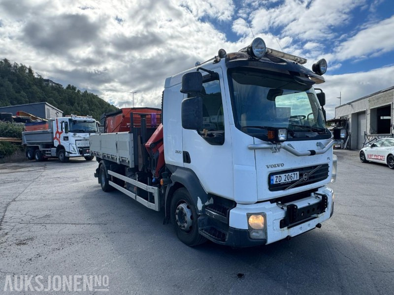 2013 Volvo FL-260 Kranbil - Palfinger - 3 Veis tipp - 277061KM - Kraanwagen: afbeelding 4 2013 Volvo FL-260 Kranbil - Palfinger - 3 Veis tipp - 277061KM - Kraanwagen: afbeelding 4