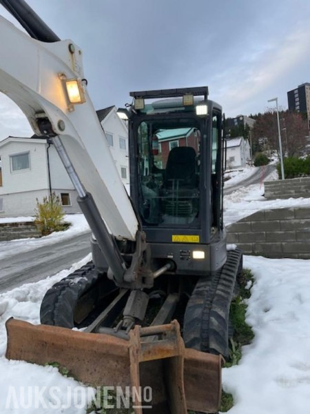 2014 Bobcat E50 5 tonns graver med to skuffer, S40 hurtigfeste og nye gummibelter. - Graafmachine: afbeelding 2 2014 Bobcat E50 5 tonns graver med to skuffer, S40 hurtigfeste og nye gummibelter. - Graafmachine: afbeelding 2