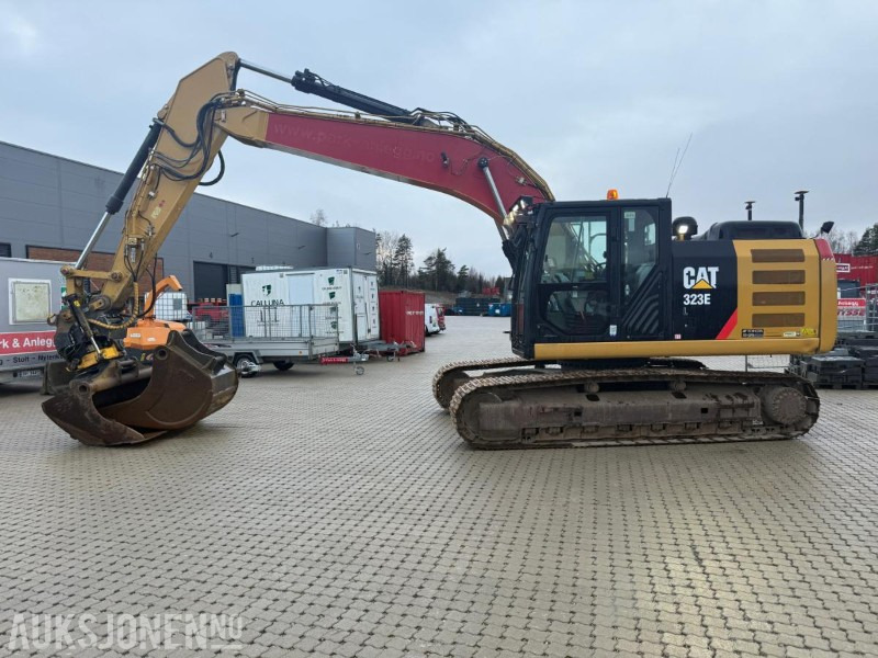 2014 Cat 323E BELTEGRAVER SERVICEAVTALE ENGCON TILTROTATOR MASKINSTYRING SENTRALSMØRING. - Rupsgraafmachine: afbeelding 3 2014 Cat 323E BELTEGRAVER SERVICEAVTALE ENGCON TILTROTATOR MASKINSTYRING SENTRALSMØRING. - Rupsgraafmachine: afbeelding 3