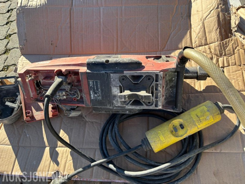 2014 Hilti DD200 kjernebormaskinm/rigg- rep.objekt/delemaskin. - Bouwmaterieel: afbeelding 3 2014 Hilti DD200 kjernebormaskinm/rigg- rep.objekt/delemaskin. - Bouwmaterieel: afbeelding 3