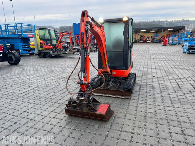 2014 Kubota KX019-4 minigraver - 4225 timer - Minigraafmachine: afbeelding 2 2014 Kubota KX019-4 minigraver - 4225 timer - Minigraafmachine: afbeelding 2
