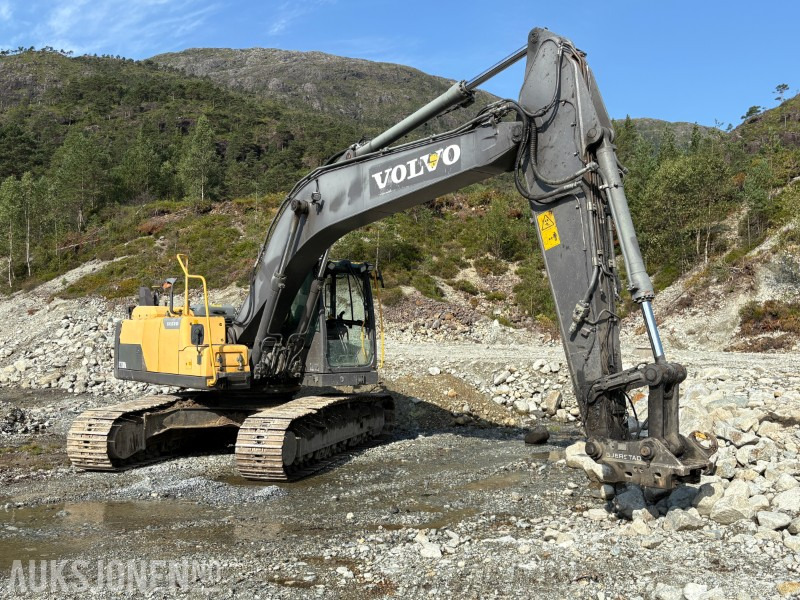 2014 Volvo EC 220DL - 10 656 timer - sertifisert - Graafmachine: afbeelding 2 2014 Volvo EC 220DL - 10 656 timer - sertifisert - Graafmachine: afbeelding 2