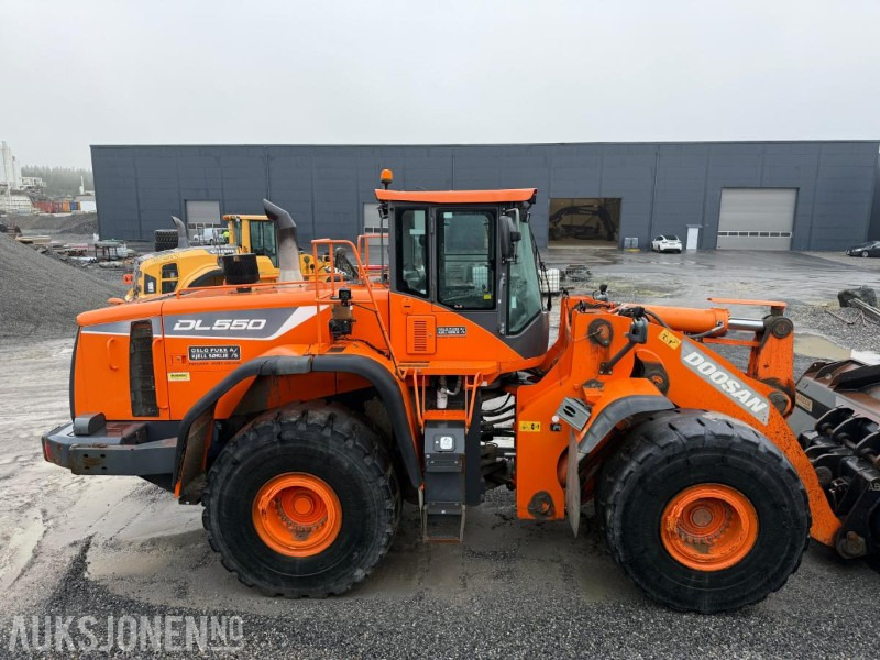 2015 Doosan DL550 HJULLASTER - REP.OBJEKT. - Wiellader: afbeelding 2 2015 Doosan DL550 HJULLASTER - REP.OBJEKT. - Wiellader: afbeelding 2