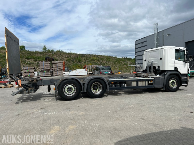 2016 Scania P410 containerbil, lav km, EU, 411 hk, baklem, automat - Containertransporter/ Wissellaadbak vrachtwagen: afbeelding 4 2016 Scania P410 containerbil, lav km, EU, 411 hk, baklem, automat - Containertransporter/ Wissellaadbak vrachtwagen: afbeelding 4