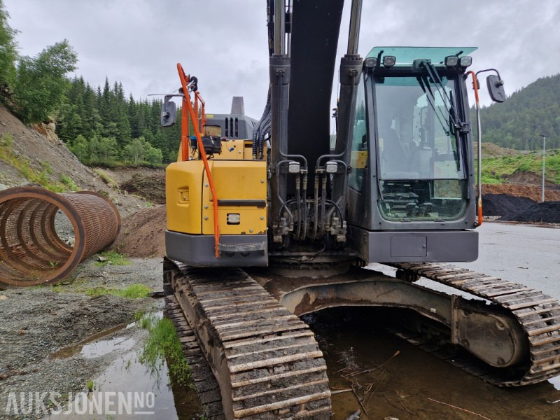 2016 Volvo EC235EL Beltegraver - tiltrotator - GPS - Skuffe - Graafmachine: afbeelding 5 2016 Volvo EC235EL Beltegraver - tiltrotator - GPS - Skuffe - Graafmachine: afbeelding 5