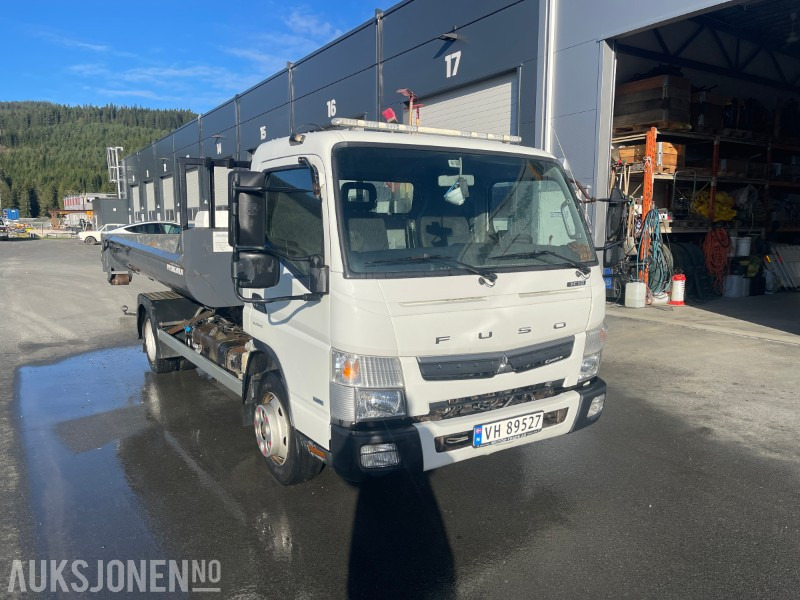 2017 Mitsubishi Fuso Canter planbil med tipp - Vrachtwagen met open laadbak: afbeelding 2 2017 Mitsubishi Fuso Canter planbil med tipp - Vrachtwagen met open laadbak: afbeelding 2