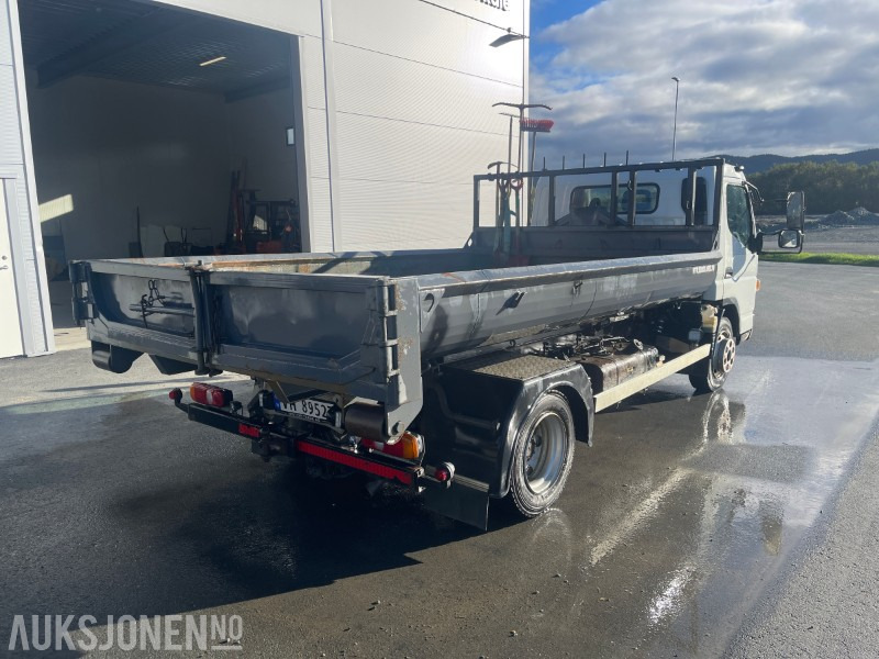 2017 Mitsubishi Fuso Canter planbil med tipp - Vrachtwagen met open laadbak: afbeelding 4 2017 Mitsubishi Fuso Canter planbil med tipp - Vrachtwagen met open laadbak: afbeelding 4