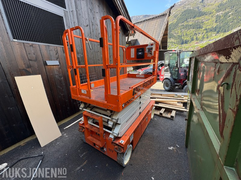 2020 Snorkel S4732E sakselift KUN 1:10 timer! - Hoogwerker: afbeelding 1 2020 Snorkel S4732E sakselift KUN 1:10 timer! - Hoogwerker: afbeelding 1