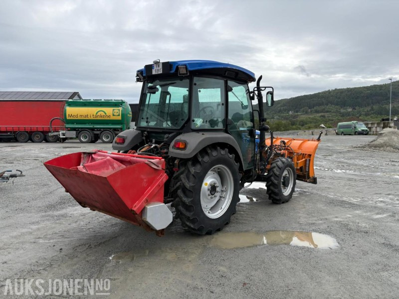 2020 Solis 50 med frontlaster,strøapparat og brøyteskjær - Tractor: afbeelding 5 2020 Solis 50 med frontlaster,strøapparat og brøyteskjær - Tractor: afbeelding 5