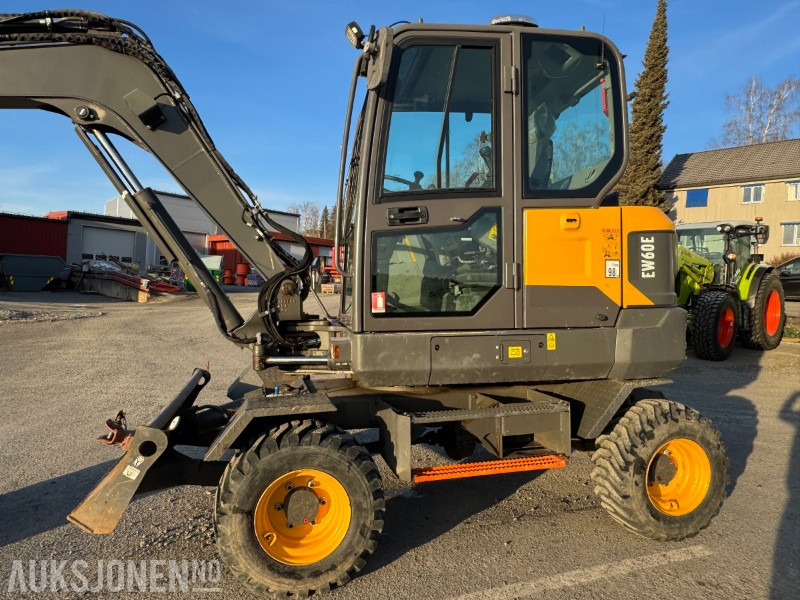 2020 Volvo EW60E HJULGRAVER MED TOLTROTATOR OG 2 SKUFFER - Graafmachine: afbeelding 2 2020 Volvo EW60E HJULGRAVER MED TOLTROTATOR OG 2 SKUFFER - Graafmachine: afbeelding 2