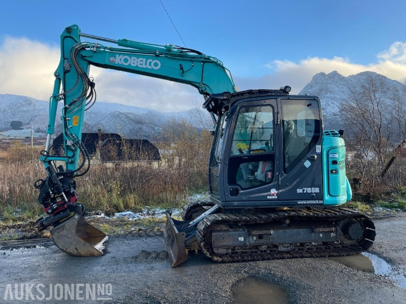 2021 Kobelco SK75SR-7 Gravemaskin med skjær, tiltrotator med gripekassett, nylig sertifisert, kun 2400 timer - Minigraafmachine: afbeelding 2 2021 Kobelco SK75SR-7 Gravemaskin med skjær, tiltrotator med gripekassett, nylig sertifisert, kun 2400 timer - Minigraafmachine: afbeelding 2