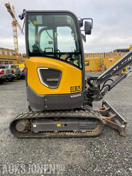 2021 Volvo ECR25 elektrisk minigraver med mye utstyr - Graafmachine: afbeelding 4 2021 Volvo ECR25 elektrisk minigraver med mye utstyr - Graafmachine: afbeelding 4