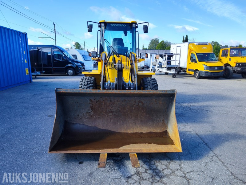 2022 Volvo L30GS – Komplett maskin - Lavt timetall - Feiekost - Vikeplog - Skuff - Gafler - Wiellader: afbeelding 3 2022 Volvo L30GS – Komplett maskin - Lavt timetall - Feiekost - Vikeplog - Skuff - Gafler - Wiellader: afbeelding 3