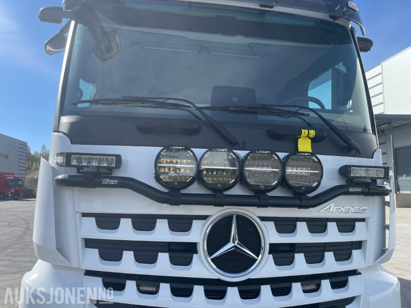 2024 Mercedes-Benz Arocs 1842 4x4 Kombibil m/brøyteopplegg – Kun 13 000 km - Som NY! - Kipper vrachtwagen: afbeelding 4 2024 Mercedes-Benz Arocs 1842 4x4 Kombibil m/brøyteopplegg – Kun 13 000 km - Som NY! - Kipper vrachtwagen: afbeelding 4
