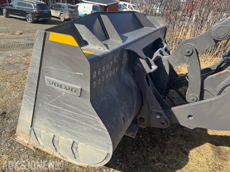 2024 Volvo L70H2 HJULLASTER MED SKUFFE, SETRALSMØRING, VEKT +++KUN 400 TIMER - Wiellader: afbeelding 4 2024 Volvo L70H2 HJULLASTER MED SKUFFE, SETRALSMØRING, VEKT +++KUN 400 TIMER - Wiellader: afbeelding 4