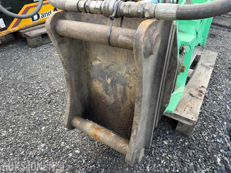 2002 Montabert pigghammer 900 m/S60 feste - Aanbouwdeel voor Bouwmachine: afbeelding 5 2002 Montabert pigghammer 900 m/S60 feste - Aanbouwdeel voor Bouwmachine: afbeelding 5